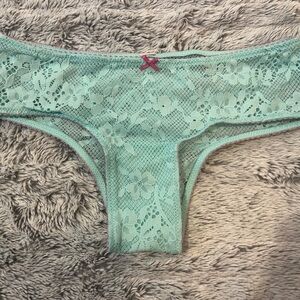 Women’s mint VS cheeky panties. XS